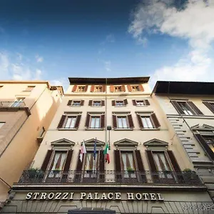 Отель Strozzi Palace