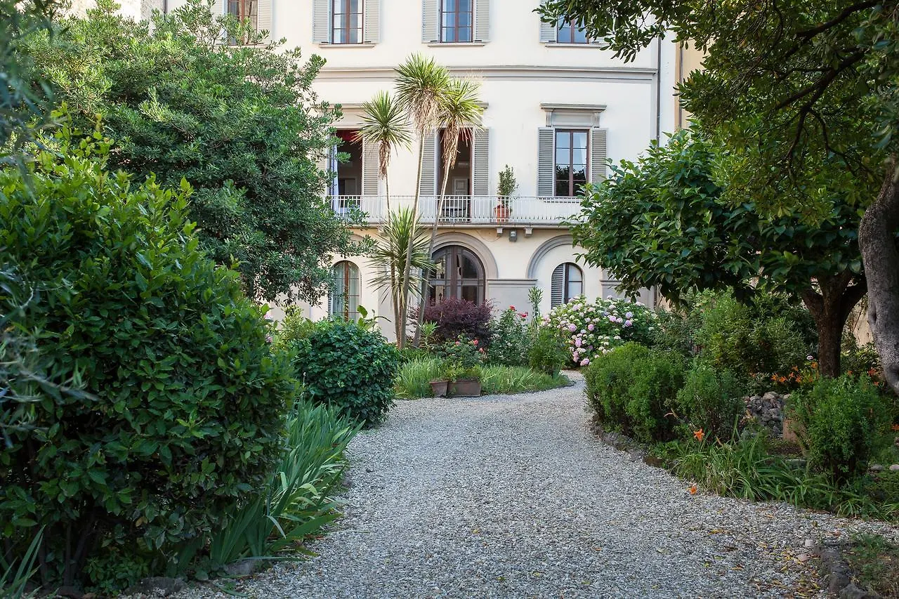 Bed & Breakfast Palazzo D'Oltrarno - Residenza D'Epoca Bed and Breakfast Florence