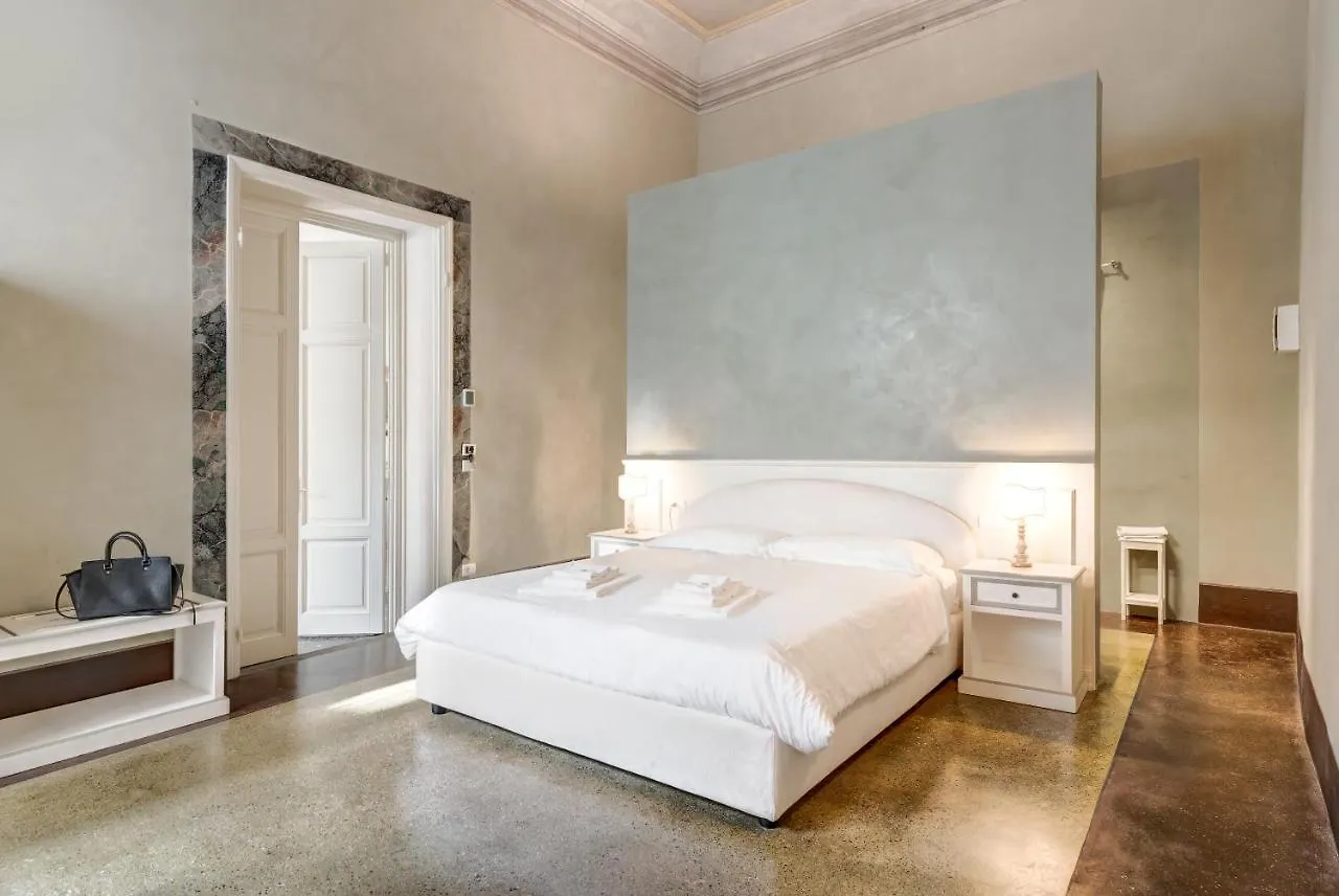 Palazzo D'Oltrarno - Residenza D'Epoca Bed and Breakfast Florence