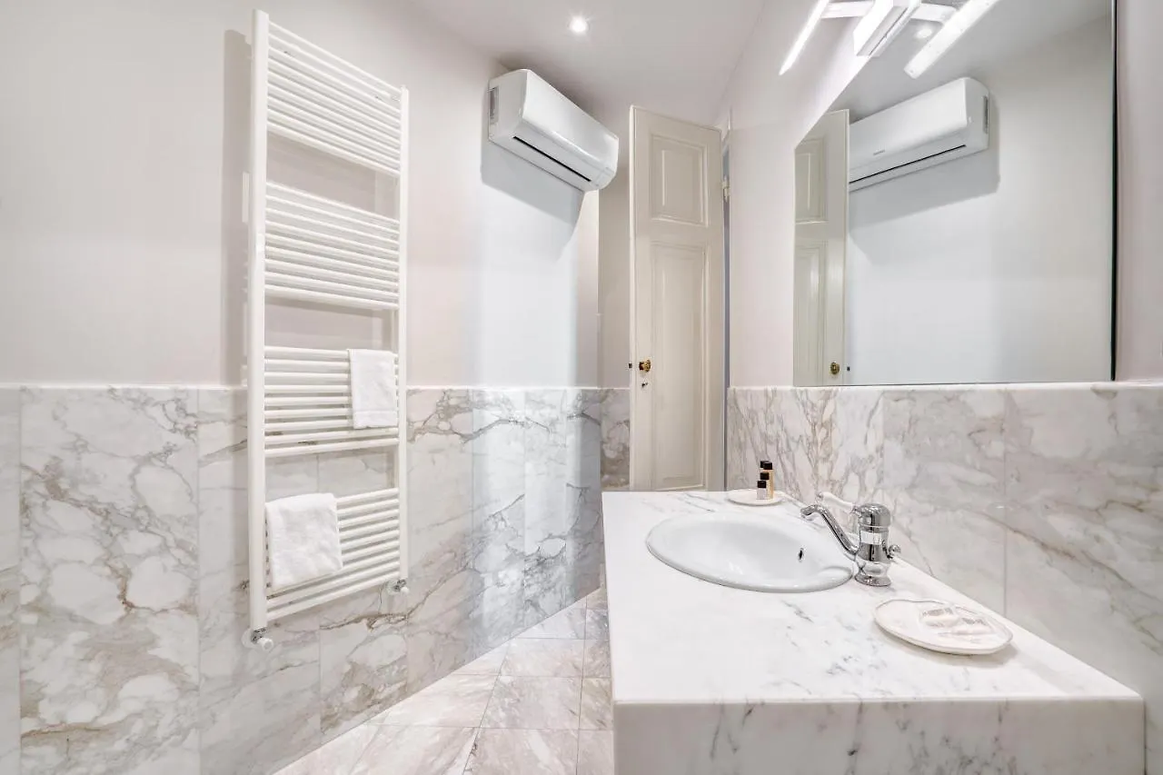 Palazzo D'Oltrarno - Residenza D'Epoca Bed and Breakfast Florence 3*,