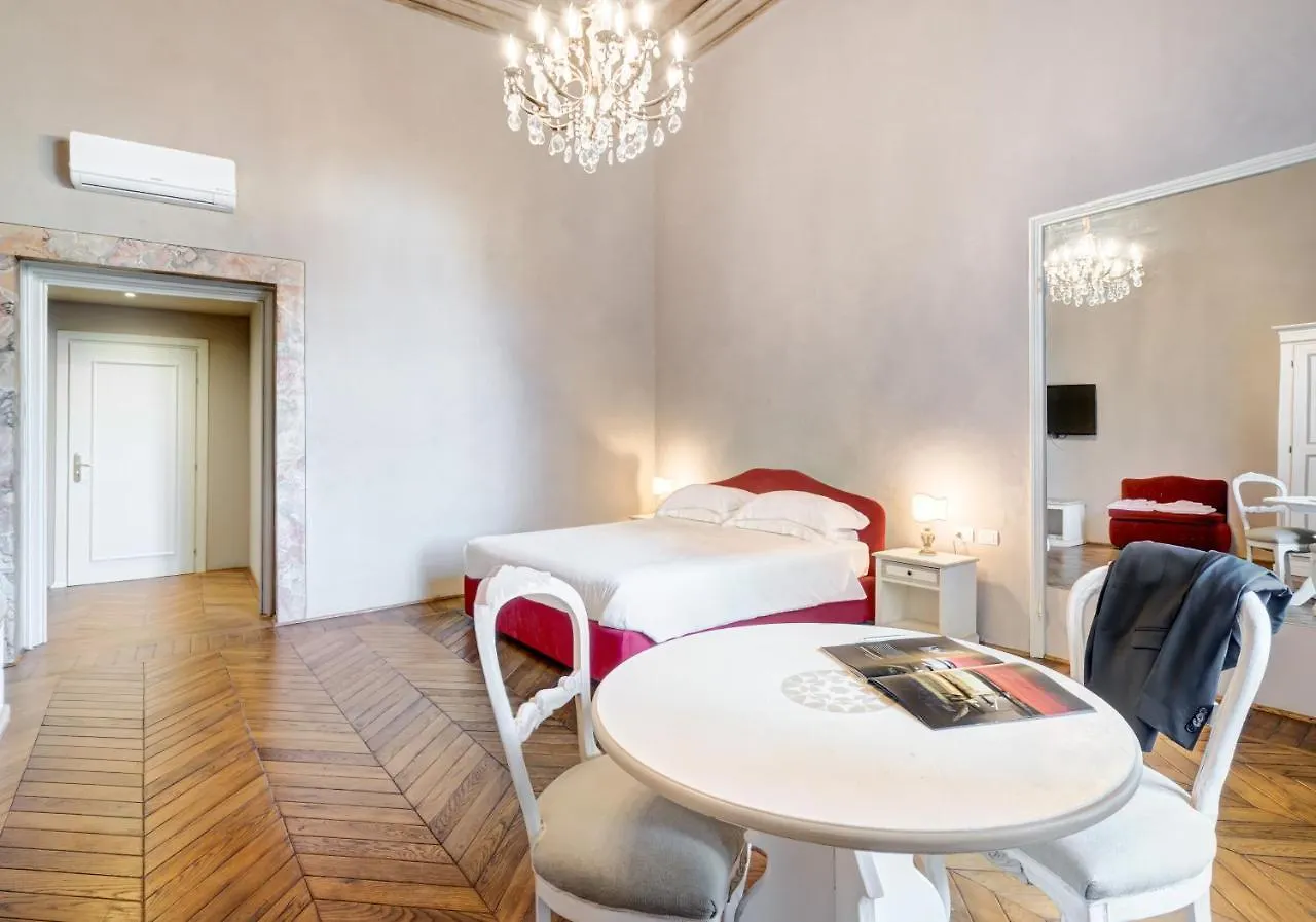 Palazzo D'Oltrarno - Residenza D'Epoca Bed & Breakfast Florence